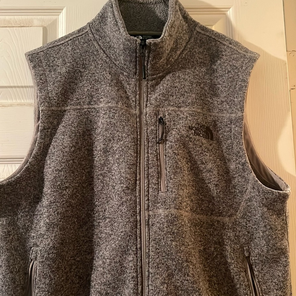The North face vest. Mens Xl
